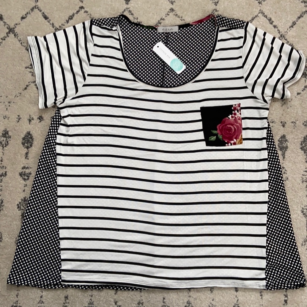 EZRA Pocket Tee